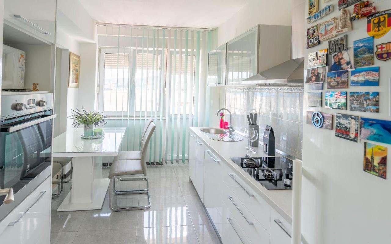 Appartamento Apartman M Knin Esterno foto